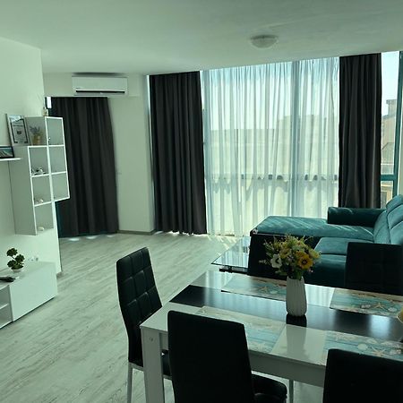 Spacious And Cozy Apartment In Complex Del Sol Primorsko Luaran gambar