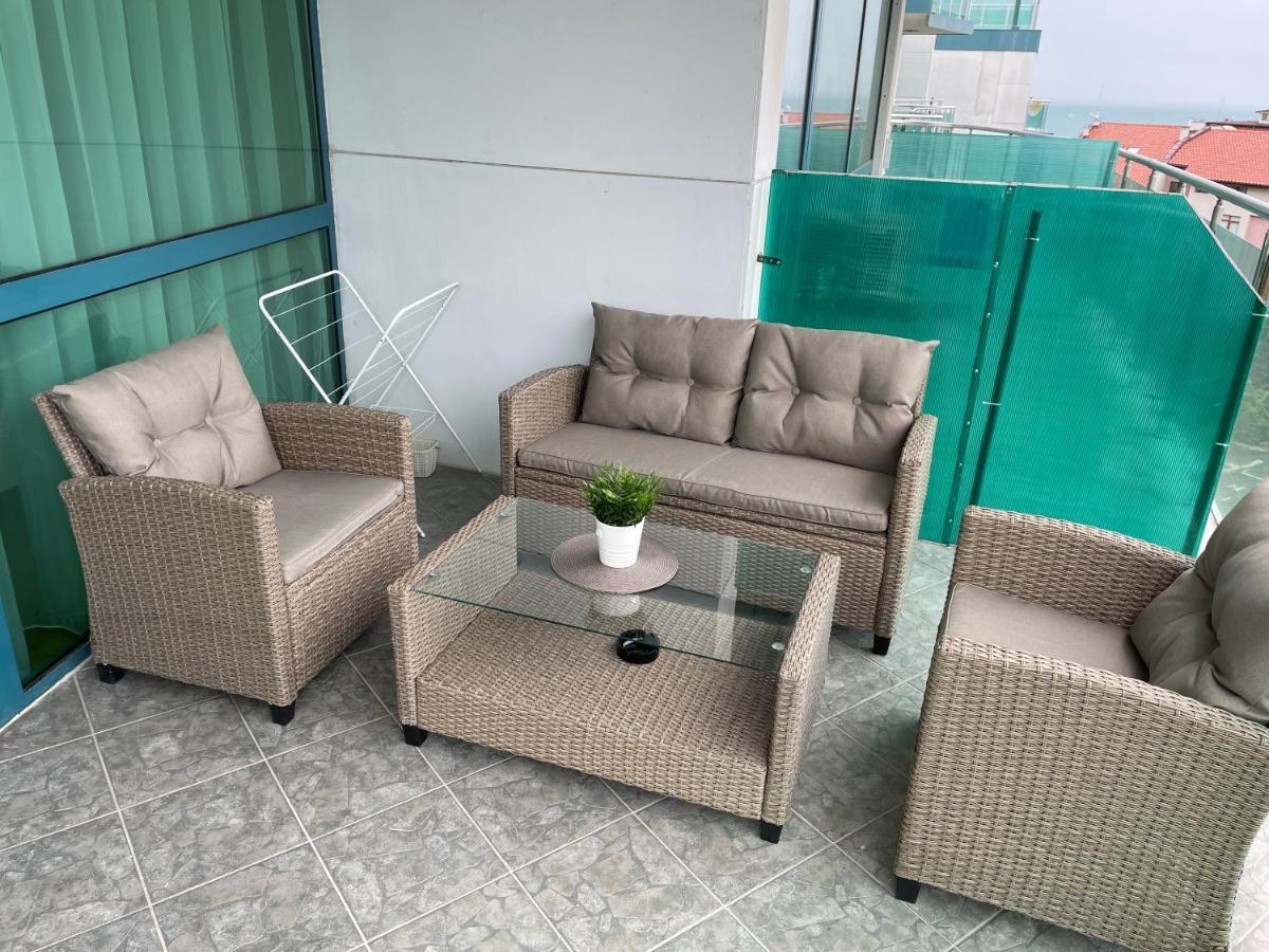 Spacious And Cozy Apartment In Complex Del Sol Primorsko Luaran gambar