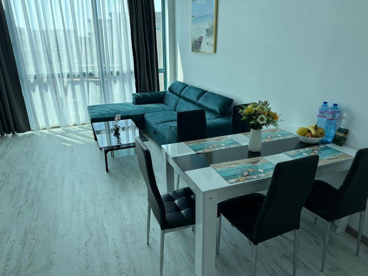 Spacious And Cozy Apartment In Complex Del Sol Primorsko Luaran gambar
