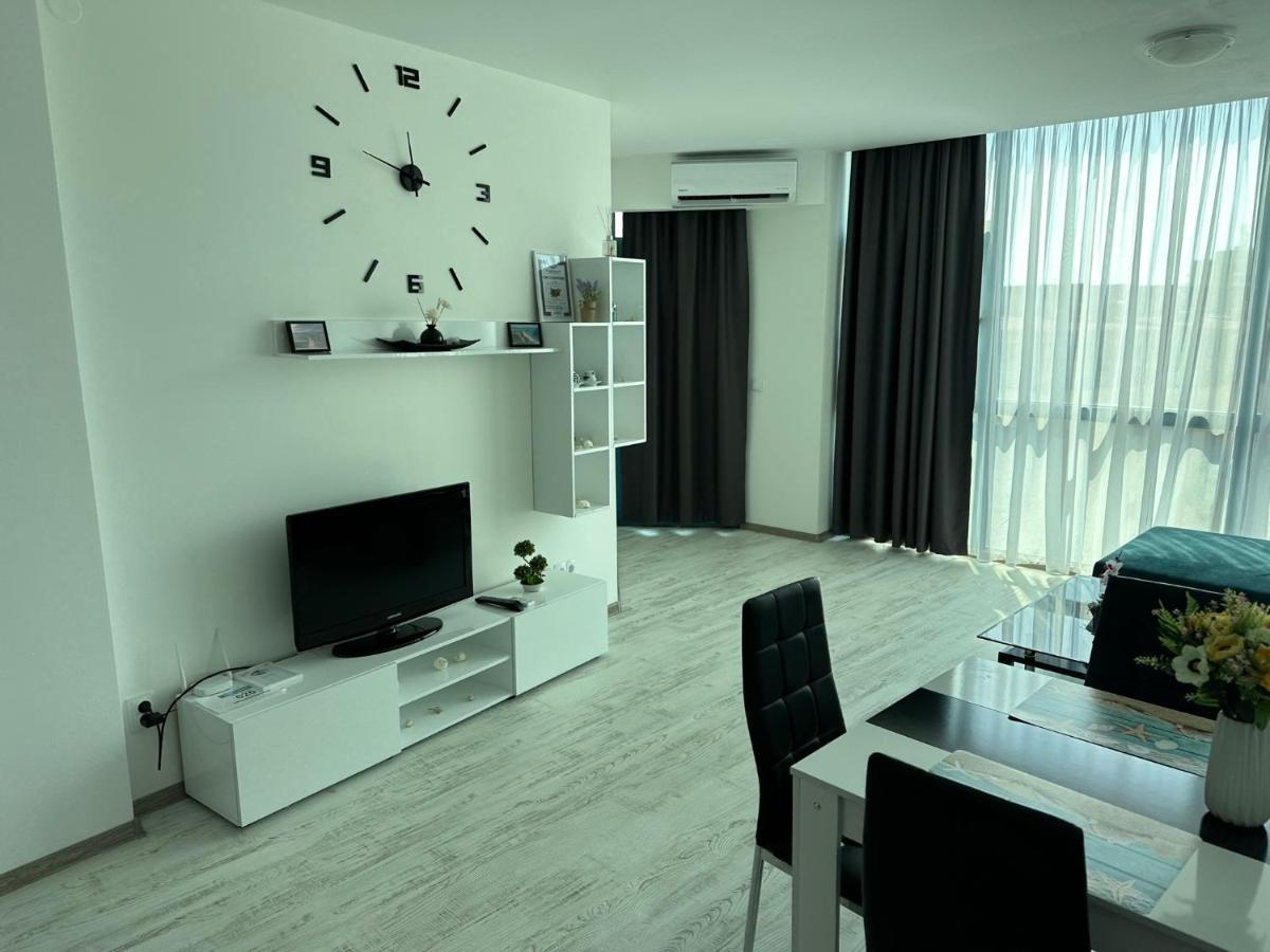 Spacious And Cozy Apartment In Complex Del Sol Primorsko Luaran gambar