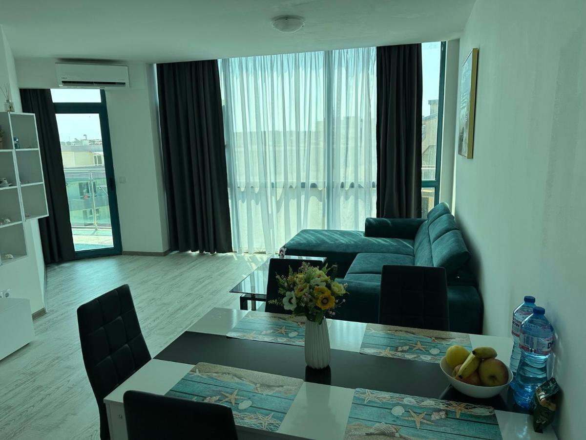 Spacious And Cozy Apartment In Complex Del Sol Primorsko Luaran gambar