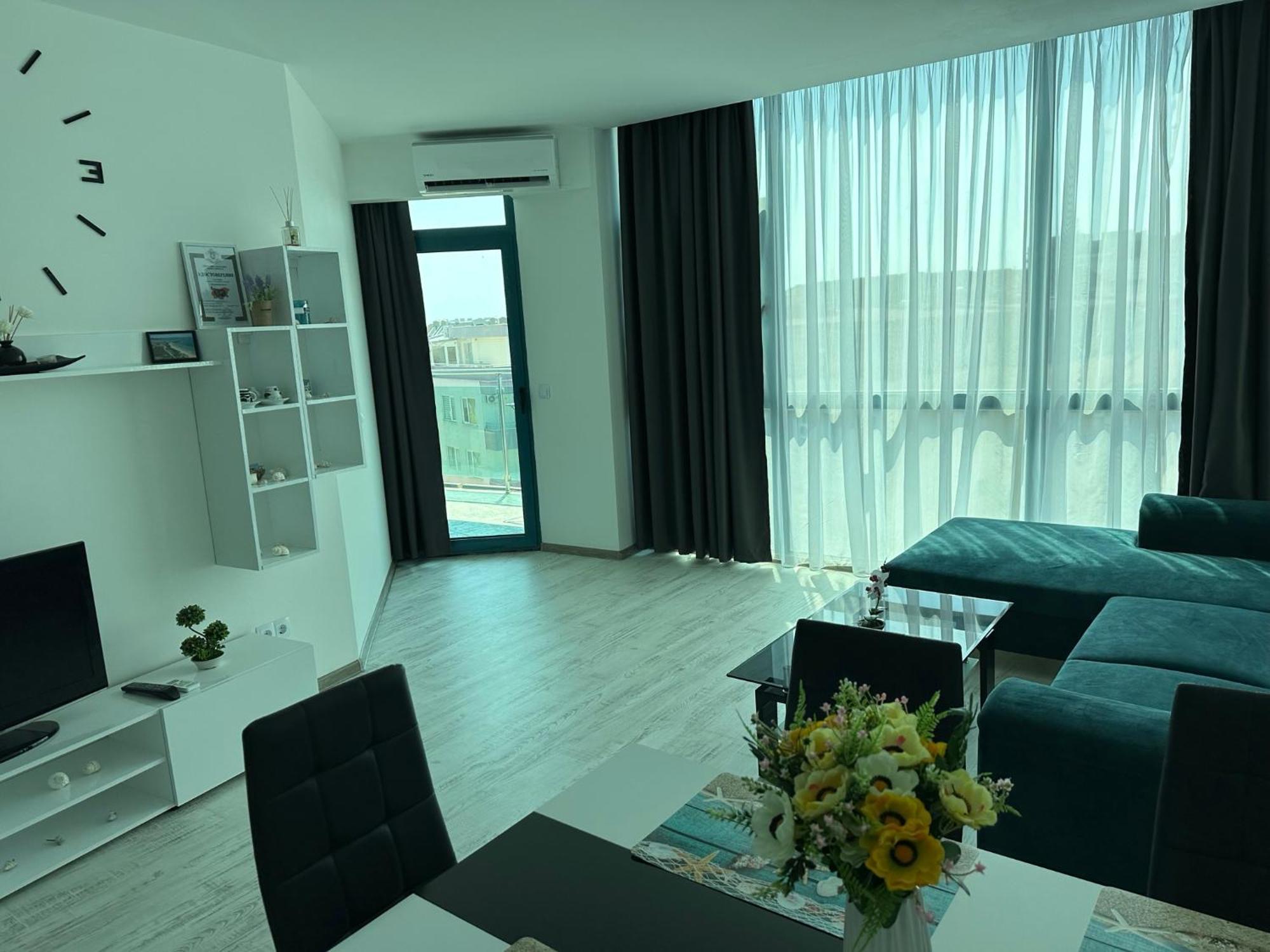 Spacious And Cozy Apartment In Complex Del Sol Primorsko Luaran gambar